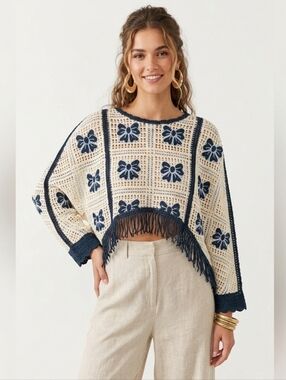 House Of Harlow 1960 Knit Sleeved Poncho